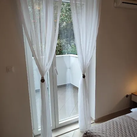 Apartments Josko Makarska Exterior photo